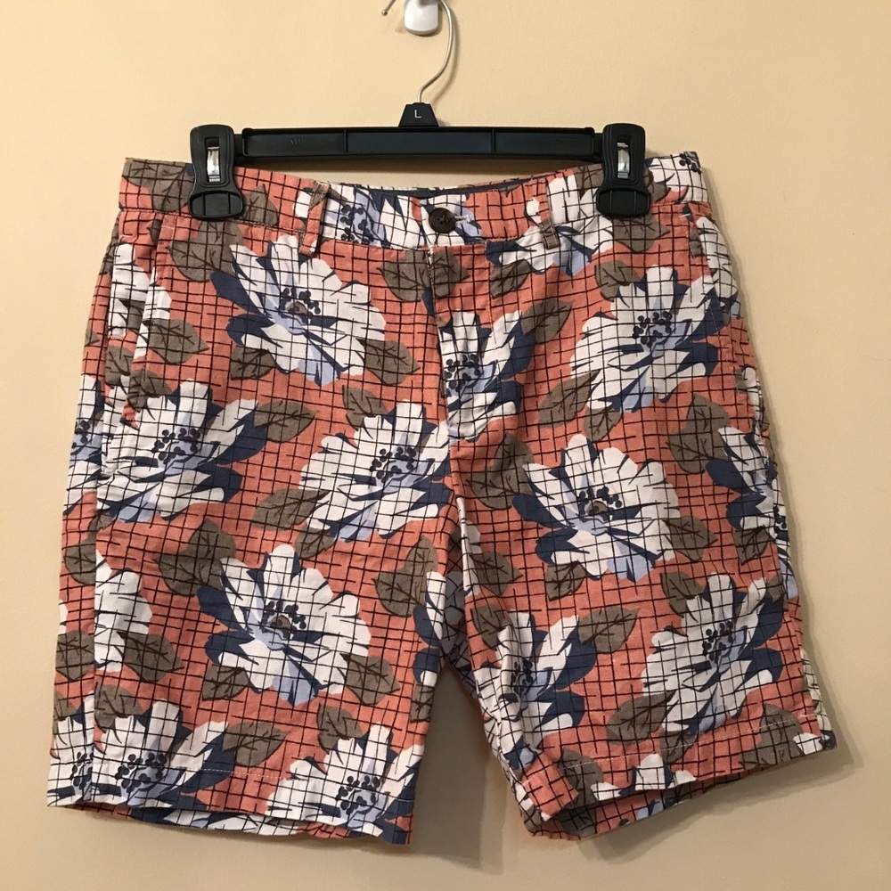 Club Monaco Baxter Fit Shorts